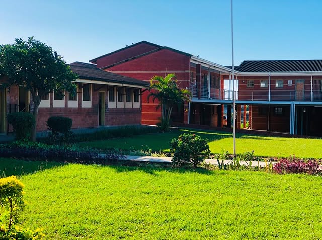 Velabahleke High School